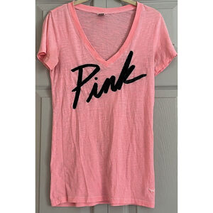 Victoria’s Secret Pink Scripted Logo Barbie Pink Lightweight V Neck Tee‎ Size XS